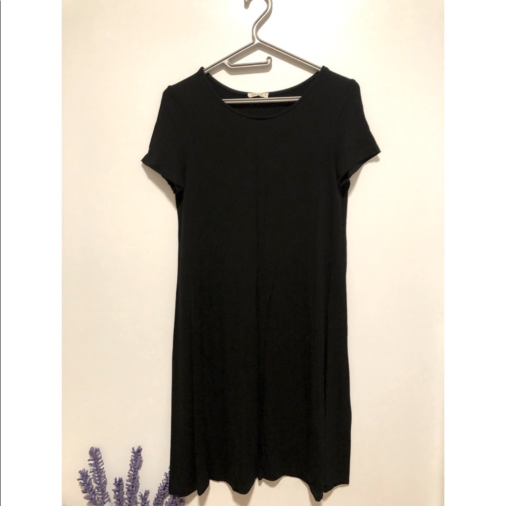 Midi Black Dress with short sleeves